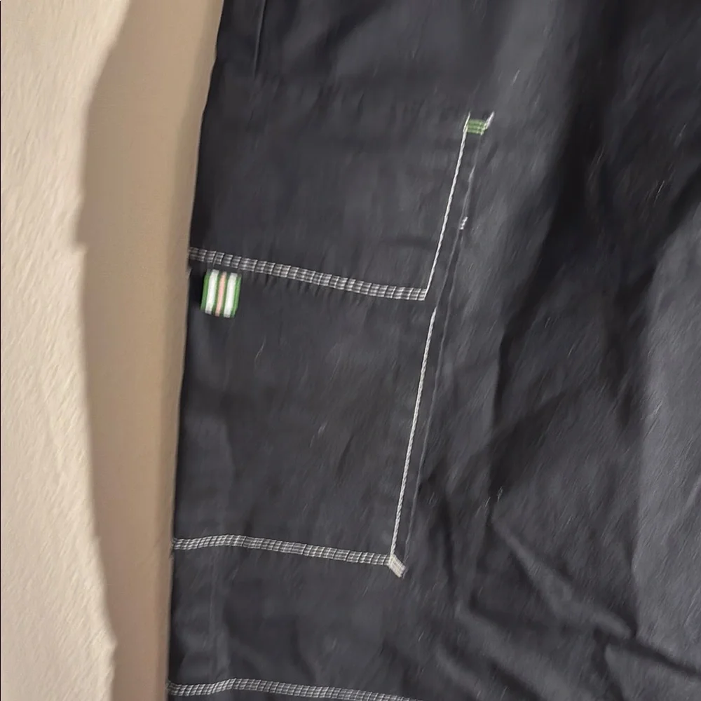 Chic Black A-Line Skirt with Full Silhouette - Picture 2 of 9